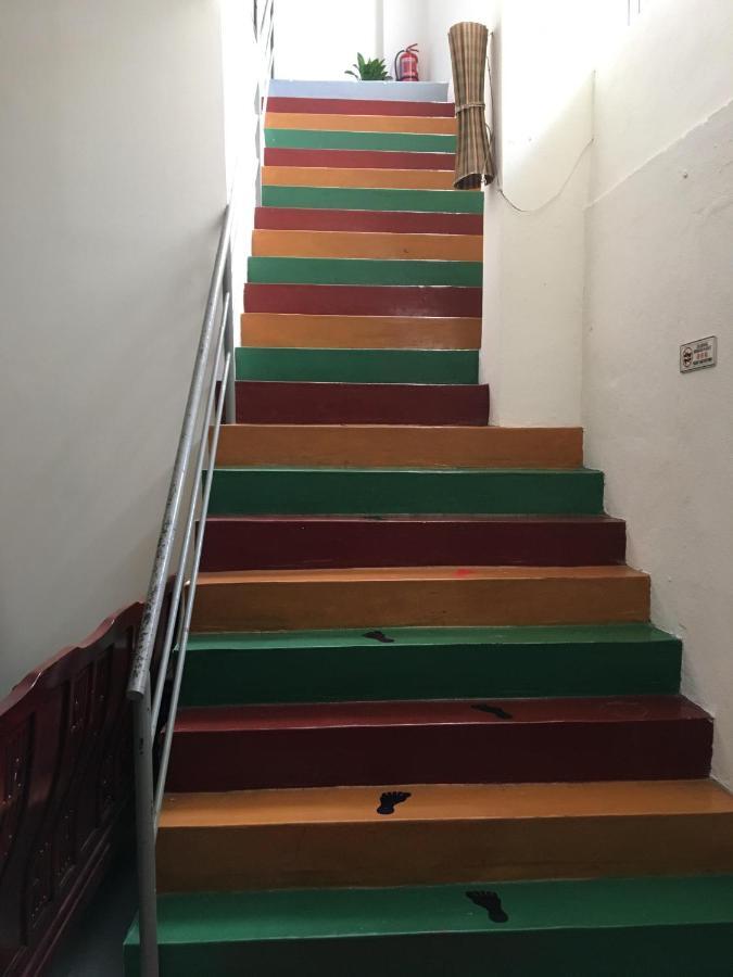 Apple Backpackers Hotel George Town Extérieur photo